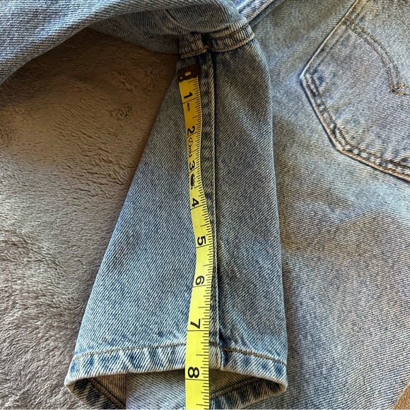 90s Vintage Levi's 550 High Rise Light Blue Denim Shorts Classic Fit - Picture 7 of 8